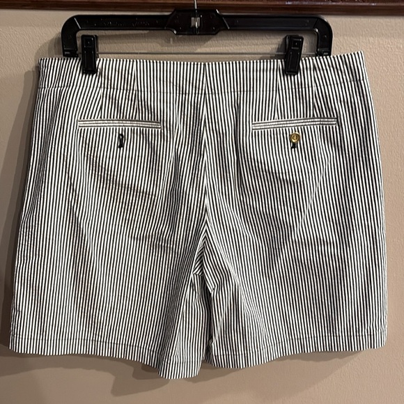 Jones New York women’s Black and White Striped skorts textured cotton size 10 - Picture 13 of 13